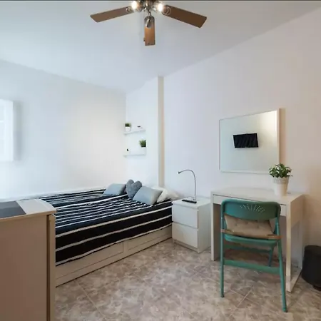 Downtown Share Homestay